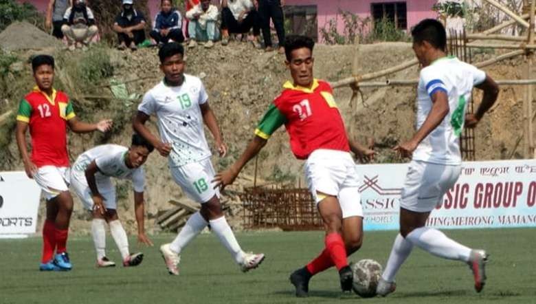 Neroca FC (white) and TRAU FC players during the MSL match at Artificial Turf (PHOTO: IFP)