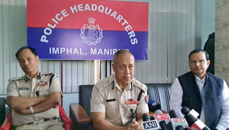 DGP P Doungel (C), ADGP (Intelligence) L Kailun (Left) and ADGP Ashutosh Sharma (R) at press briefing in Imphal on May 5, 2023
