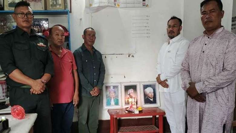 AMBBA officials paid floral tributes to the Anglo Manipur War Heroes on Patriots Day 2023