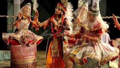 Manipuri dance Ras Lila (PHOTO by Benoy K Behl)