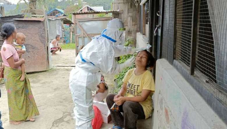 House-to-house testing in Kangpokpi (Photo: IFP)