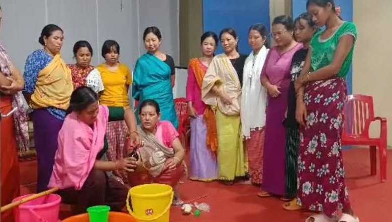 Inmates of a relief camp at Old Age Home Kakching and Kha Manipur College Girls Hostel attend livelihood training programme (Photo: IFP)