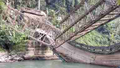 Collapsed Irang Bridge, Tamenglong, Manipur (PHOTO: IFP)
