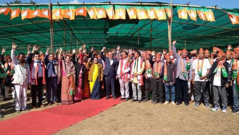 Chief Minister N Biren Singh with BJP leaders during political conference at Longmai Common Ground in Noney (Photo: IFP)