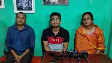 Manipur HSLC exam 2022 topper Rahul Laishram (C) with parents (PHOTO: IFP)