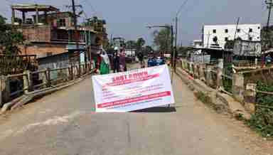 Manipur Panchayat Parishad members call shutdown without prior permission or notice on April 21, 2021 (Photo: IFP)
