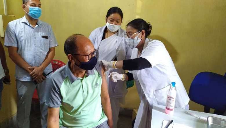Manipur Speaker Yumnam Khemchand vaccinated with first dose of COVISHIELD on Monday in Imphal West (PHOTO: IFP)