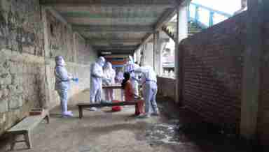 COVID-19 testing at a quarantine centre (PHOTO: IFP)