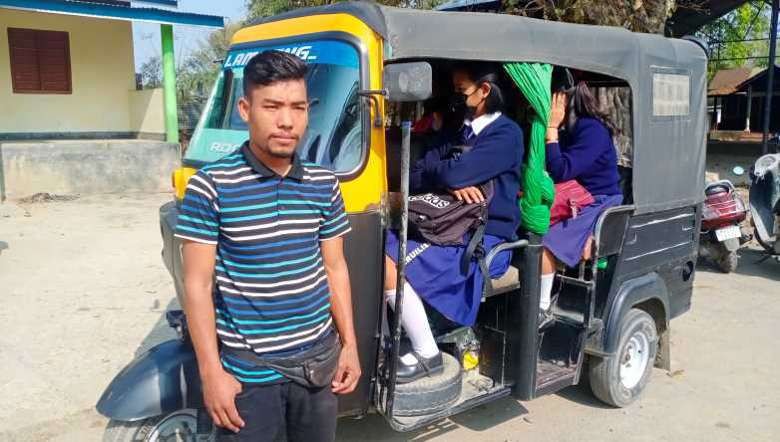 Auto driver Oinam Raja Singh, also known as Ningamdaba Raja from Imphal West (Photo: IFP)