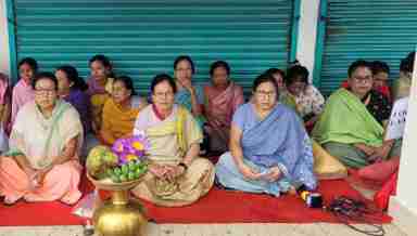 Sit-in protest organised by the Meira Paibi Lups of Thangmeiband at Lamphel Super Market in Imphal West on June 12, 2023 (PHOTO: IFP)