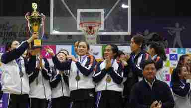 Meghalaya Chief Minister Conrad K Sangma, presents the women's team trophy to Sikkim on November 15, 2022