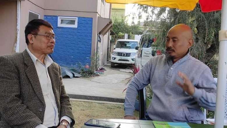 UNC president Ng Lorho (Left) speaking to Witoubou, chief editor, Newmai News Network  (PHOTO: Newmai News Network)