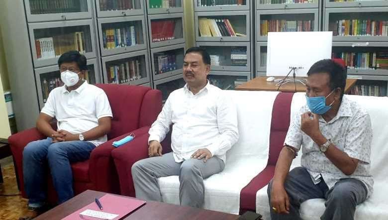 Manipur Pradesh Congress Committee president  Moirangthem Okendro briefs the media on August 8, 2020