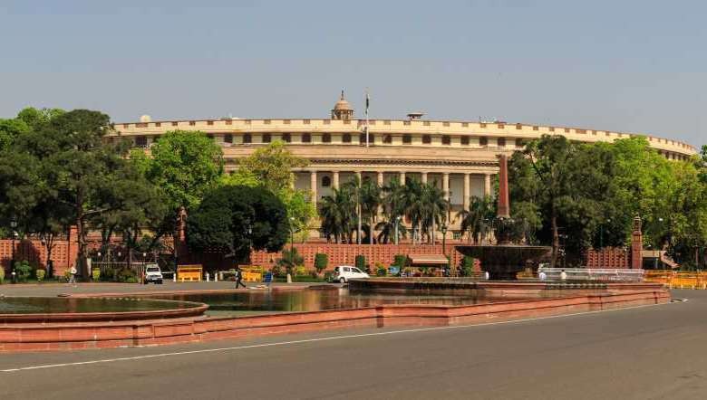 Indian Parliament building )Photo: Wikipedia Commons A Savin)