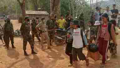 Myanmarese nationals trying to enter Manipur border district Tengnoupal (File Photo: IFP)