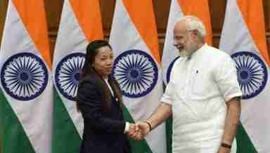 Mirabai Chanu with Prime Minister Narendra Modi (PHPTO: PIB)