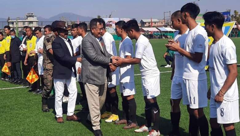 MoS for External Affairs and Education RK Ranjan Singh being introduced to players at SAI Complex, Takyel (PHOTO: IFP)