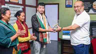 Mixed Martial Arts fighter Satgunhao Kipgen felicitated by CM Biren in Imphal on June 24, 2022(Photo: IFP)